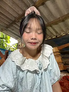 Snapshot of AdamLazis chatting on September 28, 2025, 1:12 am AdamLazis online show from September 28, 2025, 1:12 am