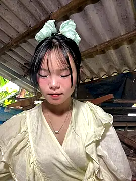 Snapshot of AdamLazis chatting on October 20, 2025, 12:56 am AdamLazis online show from October 20, 2025, 12:56 am