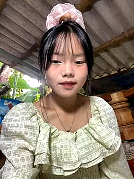 Snapshot of AdamLazis chatting on September 13, 2025, 12:43 am AdamLazis online show from September 13, 2025, 12:43 am