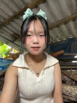 Snapshot of AdamLazis chatting on October 27, 2025, 12:55 am AdamLazis online show from October 27, 2025, 12:55 am