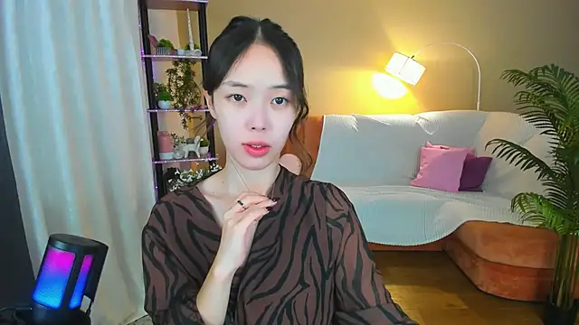 SoulHarmoonyy online show from September 18, 2025, 1:03 pm