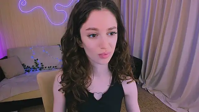 Snapshot of ChristinaConteeree chatting on September 23, 2025, 1:29 pm ChristinaConteeree online show from September 23, 2025, 1:29 pm