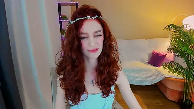 Snapshot of ChristinaConteeree chatting on October 16, 2025, 1:52 pm ChristinaConteeree online show from October 16, 2025, 1:52 pm