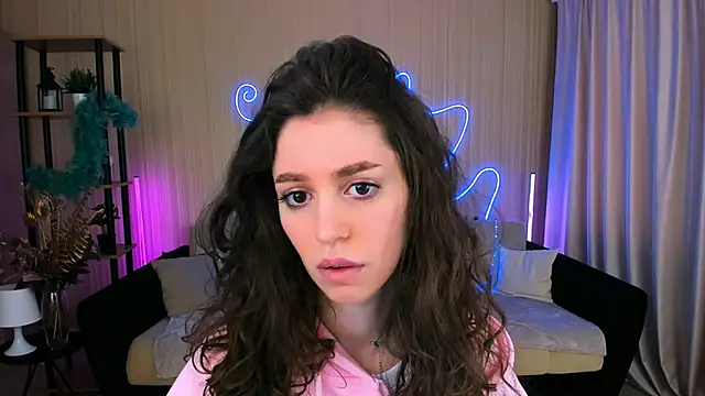 Snapshot of ChristinaConteeree chatting on September 25, 2025, 1:28 pm ChristinaConteeree online show from September 25, 2025, 1:28 pm