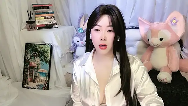 Emmaq996 online show from April 10, 2026, 1:56 am