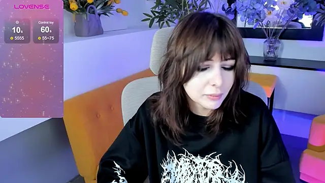 CrystallBloom online show from October 10, 2025, 2:23 am