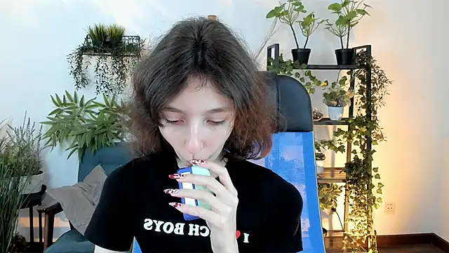 EmmanuellBrown online show from November 25, 2025, 10:15 am