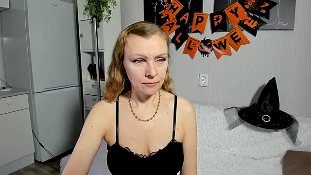 Snapshot of Wet4ryou chatting on October 24, 2025, 7:18 am Wet4ryou online show from October 24, 2025, 7:18 am