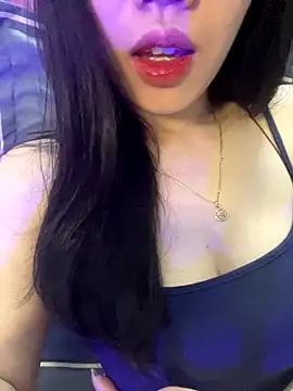 Snapshot of Mon_monbaby chatting on October 3, 2025, 5:36 pm Mon monbaby online show from October 3, 2025, 5:36 pm