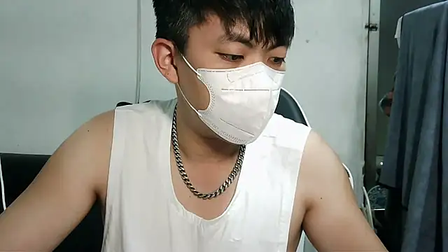 Snapshot of bigbb101011 chatting on October 15, 2025, 1:41 pm bigbb101011 online show from October 15, 2025, 1:41 pm