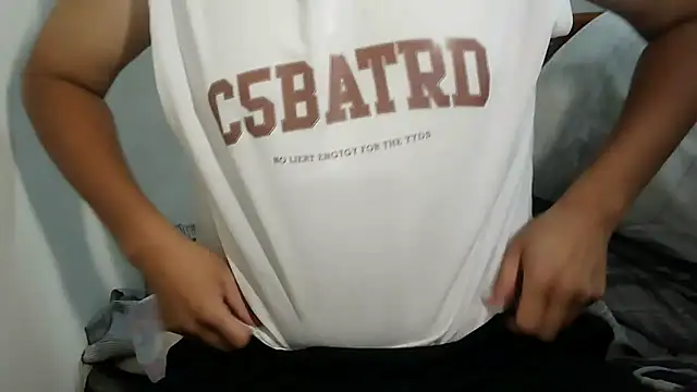 Snapshot of bigbb101011 chatting on September 26, 2025, 7:43 pm bigbb101011 online show from September 26, 2025, 7:43 pm