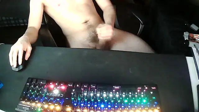 solooboy18 online show from November 16, 2025, 3:39 pm