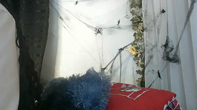 Snapshot of angelainparis28 chatting on October 14, 2025, 6:03 am angelainparis28 online show from October 14, 2025, 6:03 am