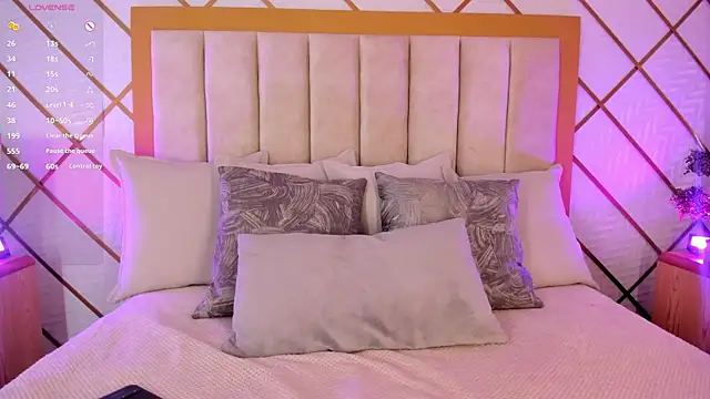 GretaVelvet online show from November 20, 2025, 7:36 pm