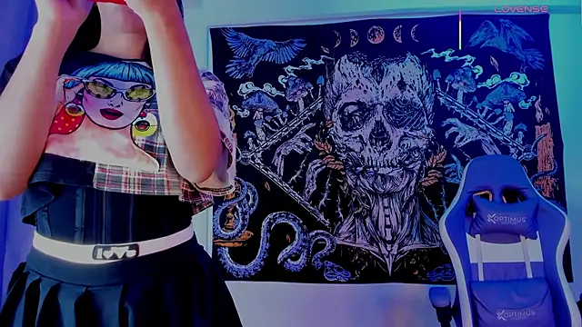 Mafer Osorio online show from November 10, 2025, 2:27 am