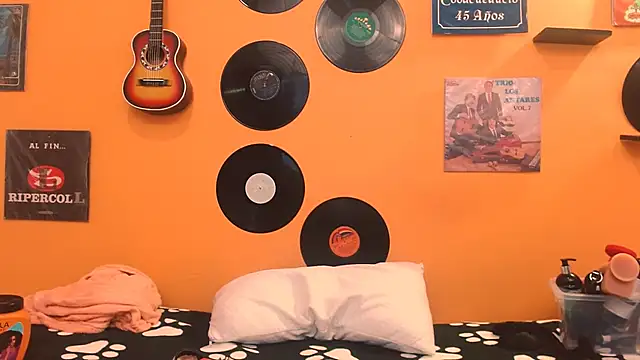 Snapshot of meisevil77 chatting on November 15, 2025, 1:42 am meisevil77 online show from November 15, 2025, 1:42 am