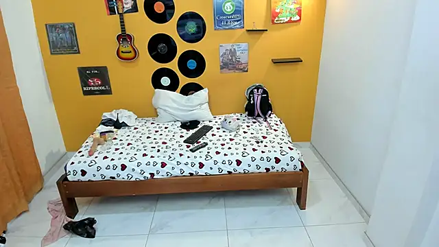 Snapshot of meisevil77 chatting on February 7, 2026, 2:41 am meisevil77 online show from February 7, 2026, 2:41 am