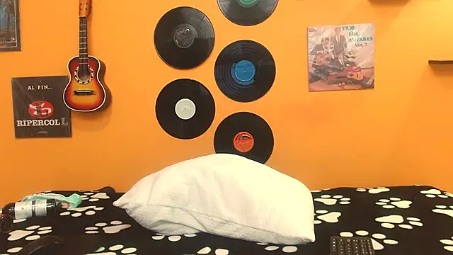 Snapshot of meisevil77 chatting on September 28, 2025, 2:51 am meisevil77 online show from September 28, 2025, 2:51 am