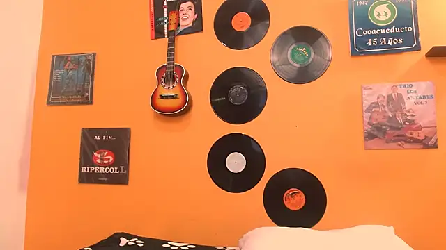 Snapshot of meisevil77 chatting on November 11, 2025, 2:17 am meisevil77 online show from November 11, 2025, 2:17 am