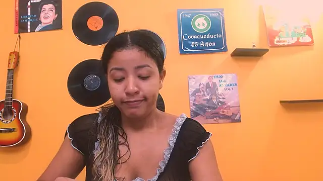 Snapshot of meisevil77 chatting on October 16, 2025, 1:47 am meisevil77 online show from October 16, 2025, 1:47 am