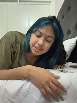 lynn9000 online show from March 15, 2026, 4:19 am