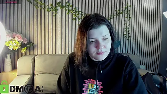 Michele Greenn online show from December 3, 2025, 12:55 am