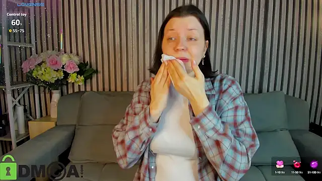 Michele Greenn online show from October 15, 2025, 1:15 am