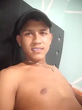 Snapshot of Tuusuariofa chatting on October 24, 2025, 7:40 am Tuusuariofa online show from October 24, 2025, 7:40 am