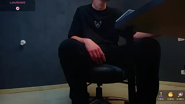 EnzoRace online show from October 2, 2025, 5:00 am