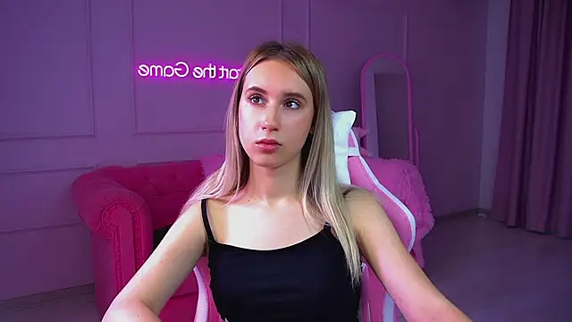 Snapshot of VictoriaHopsons chatting on September 21, 2025, 6:40 am VictoriaHopsons online show from September 21, 2025, 6:40 am