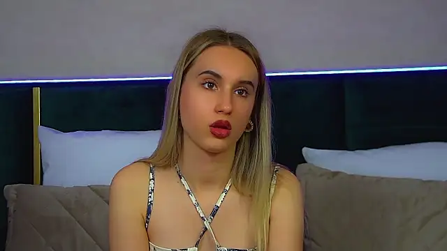 Snapshot of VictoriaHopsons chatting on September 24, 2025, 6:25 pm VictoriaHopsons online show from September 24, 2025, 6:25 pm