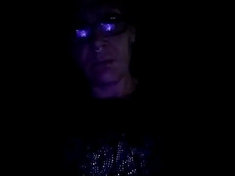 Snapshot of SparklesB1tch chatting on October 11, 2025, 4:13 am SparklesB1tch online show from October 11, 2025, 4:13 am