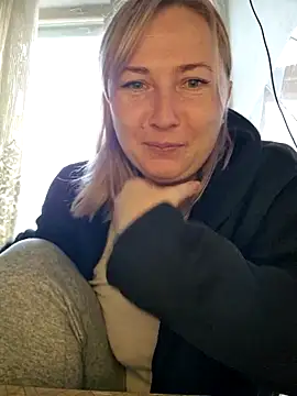 Snapshot of Xseniy chatting on October 7, 2025, 6:03 am Xseniy online show from October 7, 2025, 6:03 am