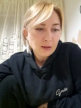 Snapshot of Xseniy chatting on October 22, 2025, 8:08 pm Xseniy online show from October 22, 2025, 8:08 pm