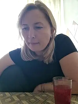 Snapshot of Xseniy chatting on October 19, 2025, 12:08 pm Xseniy online show from October 19, 2025, 12:08 pm