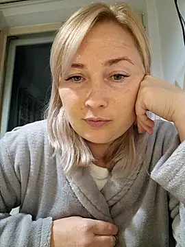 Snapshot of Xseniy chatting on October 7, 2025, 7:26 pm Xseniy online show from October 7, 2025, 7:26 pm