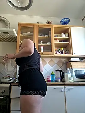 Snapshot of Xseniy chatting on October 21, 2025, 9:19 am Xseniy online show from October 21, 2025, 9:19 am