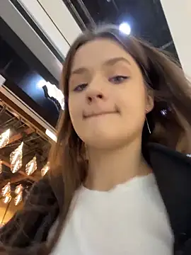 Snapshot of KittyQueeny chatting on October 16, 2025, 2:14 pm KittyQueeny online show from October 16, 2025, 2:14 pm