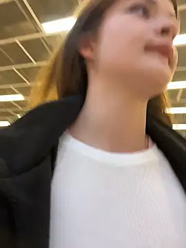 Snapshot of KittyQueeny chatting on October 22, 2025, 9:20 am KittyQueeny online show from October 22, 2025, 9:20 am