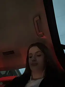 Snapshot of KittyQueeny chatting on October 28, 2025, 2:05 pm KittyQueeny online show from October 28, 2025, 2:05 pm