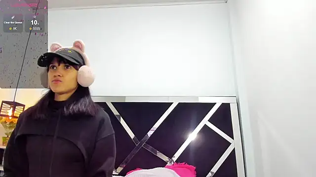 iisabella noa online show from December 16, 2025, 1:04 pm