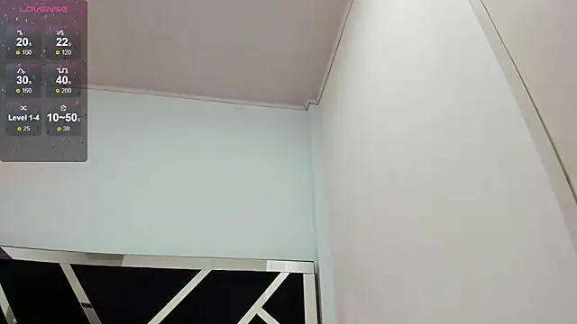 iisabella noa online show from November 27, 2025, 7:58 pm