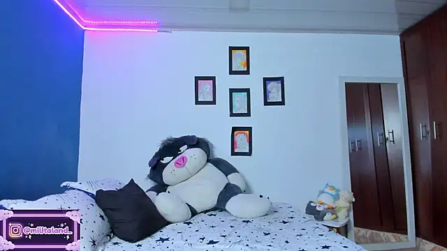 milita houston online show from October 4, 2025, 1:18 am