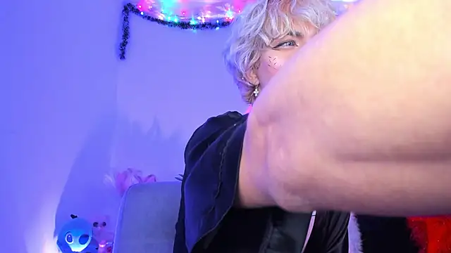 Cooperrosscute233 online show from November 29, 2025, 11:49 pm