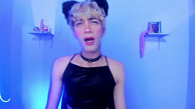 Cooperrosscute233 online show from September 17, 2025, 8:33 pm