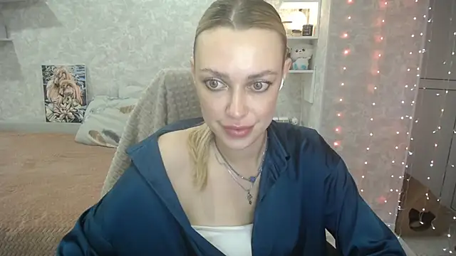 Snapshot of NickyAdamidi chatting on October 19, 2025, 3:15 pm NickyAdamidi online show from October 19, 2025, 3:15 pm