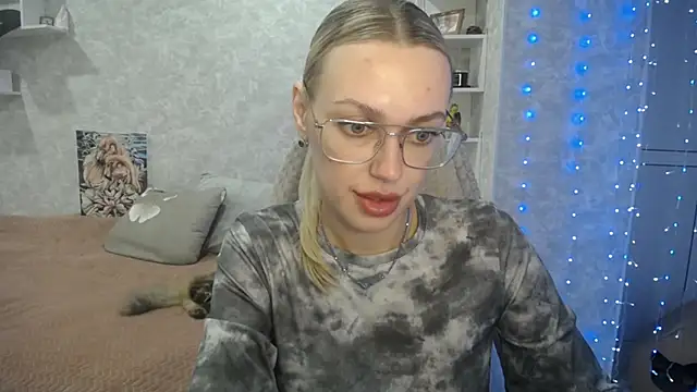 Snapshot of NickyAdamidi chatting on September 26, 2025, 4:14 pm NickyAdamidi online show from September 26, 2025, 4:14 pm