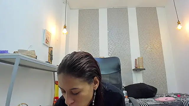 HannaHot 69 online show from October 2, 2025, 12:19 pm