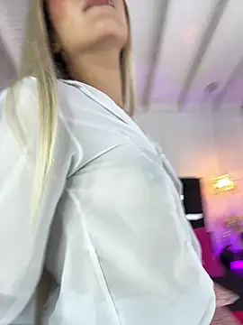 MystiqueXXX online show from October 3, 2025, 1:12 pm