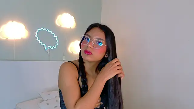 SamaGrey   online show from January 13, 2026, 12:09 pm